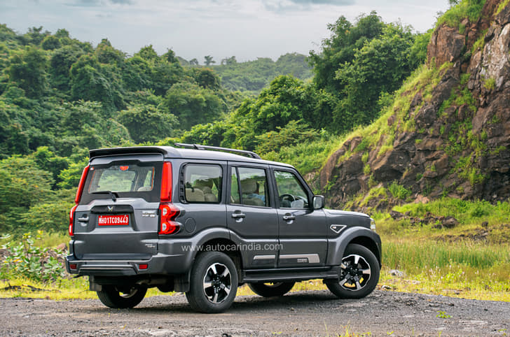 Mahindra Scorpio Classic rear quarter
